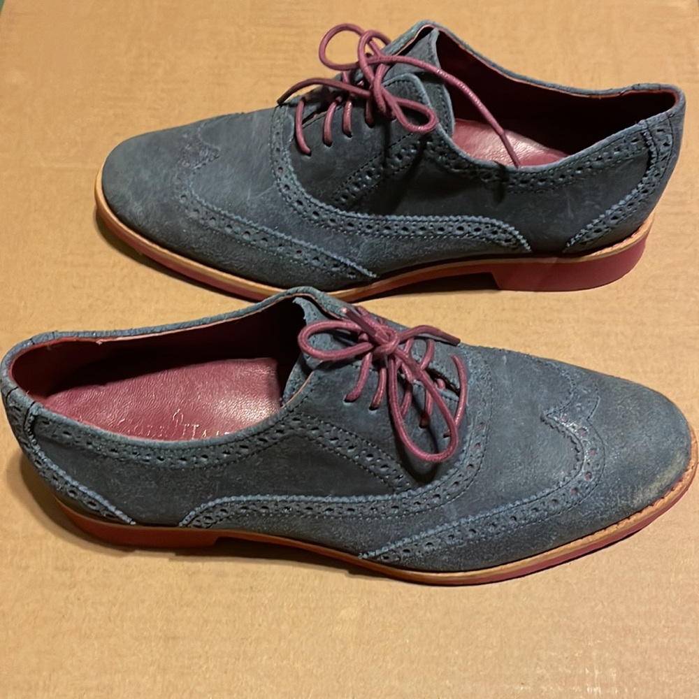 Women’s Cole Haan size 7 blue shoes with purple bottoms and laces - Picture 2 of 5
